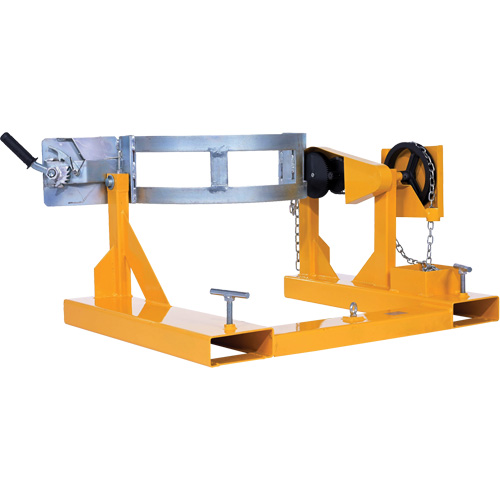 Porte-baril pour chariot &agrave; fourche, Pour 55 gal. US (45,8 gal imp&eacute;rial) Planification Entrepots Molloy