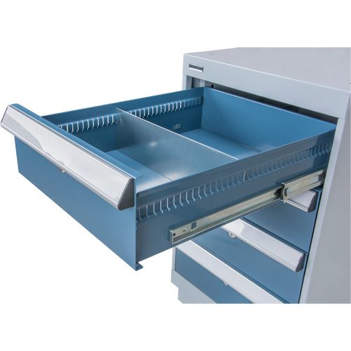 &eacute;tabli &agrave; quatre tiroirs sur pi&eacute;destal, 18" la x 21" p x 28" h Planification Entrepots Molloy