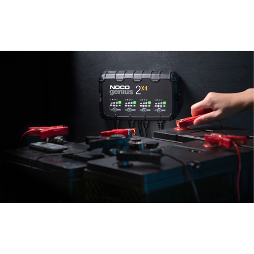 Chargeur de batterie 4 sorties de 8 A Genius 2X4 Planification Entrepots Molloy
