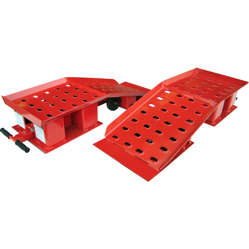 Pair of Wide Truck Ramps, 20000 lbs. Capacity, 50-1/2" L, 18-3/8" W, 9-1/4" H Planification Entrepots Molloy