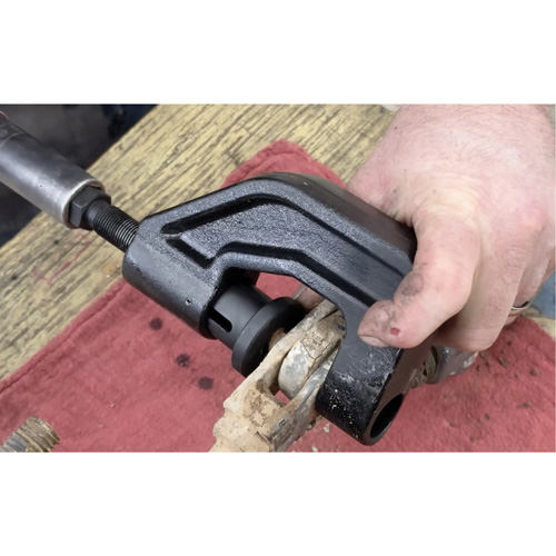 Brake Clevis Pin Press for Class 6-8 Trucks Planification Entrepots Molloy
