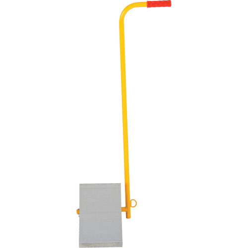 Cale de roues en aluminium avec poign&eacute;e, 7" la x 11-7/8" p x 7-11/16" h Planification Entrepots Molloy
