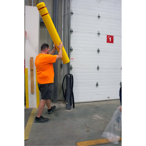 Capuchon en poly&eacute;thyl&egrave;ne pour borne de protection, 6-5/8" dia. x 52" l, Rouge/Jaune Planification Entrepots Molloy