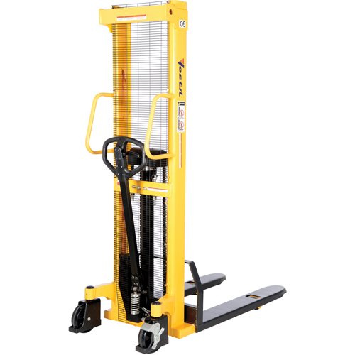 Gerbeur hydraulique manuel, Fonctionnement Pompe manuelle, Capacit&eacute; 2000 lb, Lev&eacute;e max 63" Planification Entrepots Molloy