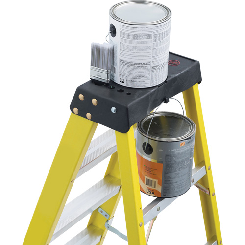 Industrial Heavy-Duty Stepladders (6400 Series), 4', Fibreglass, 300 lbs. Capacity, Type 1A Planification Entrepots Molloy