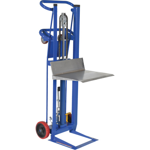 Hydra Lift Platform Stacker, Foot Pump Operated, 750 lbs. Capacity, 52" Max Lift Planification Entrepots Molloy