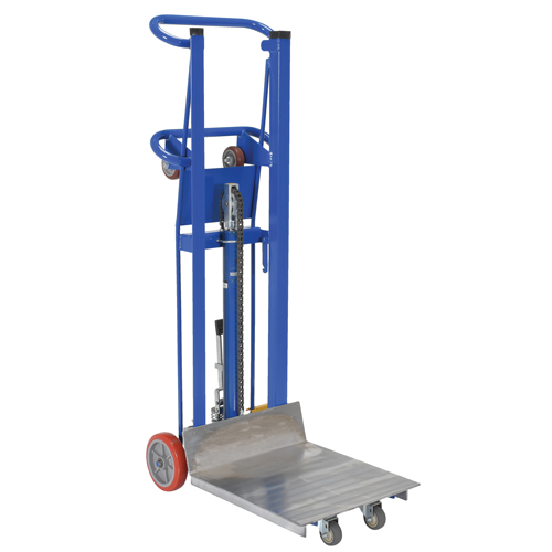 Gerbeur &agrave; plateforme hydraulique, M&eacute;canisme Pompe au pied, Capacit&eacute; de 750 lb, Levage max de 52" Planification Entrepots Molloy