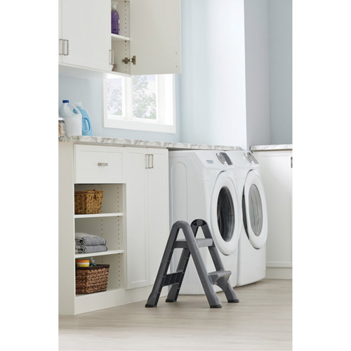 Escabeau repliable, 2 marches, 19-1/2" x 20-1/2" x Hauteur 22-3/4" Planification Entrepots Molloy