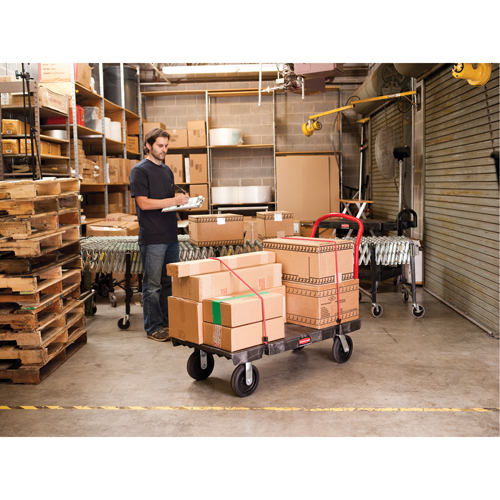 Chariot &agrave; plateforme robuste, 48" lo x 24" la, 2500 lb cap, Roues Polyol&eacute;fine Planification Entrepots Molloy