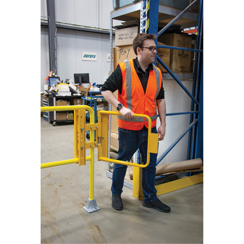 Barri&egrave;re &agrave; bascule de s&eacute;curit&eacute;, 21" h x 16" - 26" la Planification Entrepots Molloy