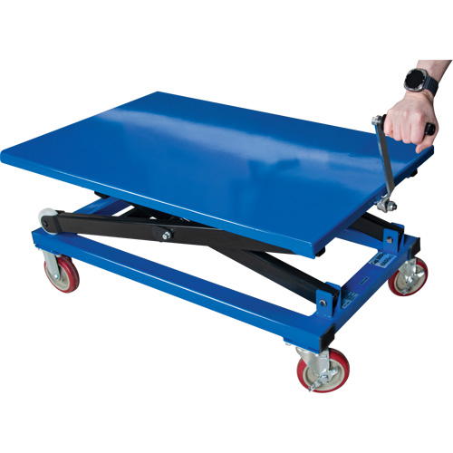 Table &eacute;l&eacute;vatrice manuelle &agrave; ciseaux, 37-3/8" lo x 23-5/8" la, Acier, Capacit&eacute; 660 lb Planification Entrepots Molloy