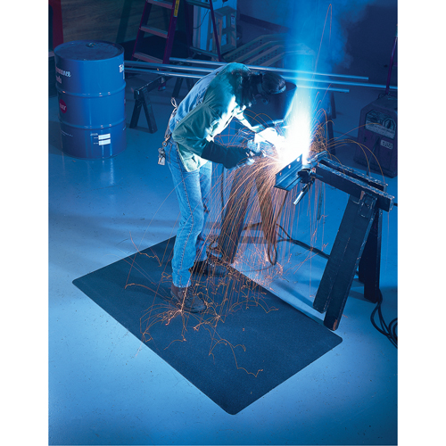 Weldsafe Ultrasoft Mat No. 447, Rubber, 5' L, 4' W x 7/8" Thick, Black Planification Entrepots Molloy