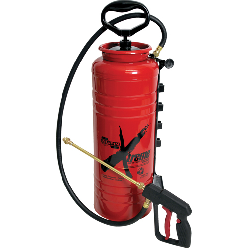 Vaporisateur de b&eacute;ton industriel Xtreme avec perche antigoutte, 3,5 gal. (13,25 L), Acier, Lance de 24" Planification Entrepots Molloy