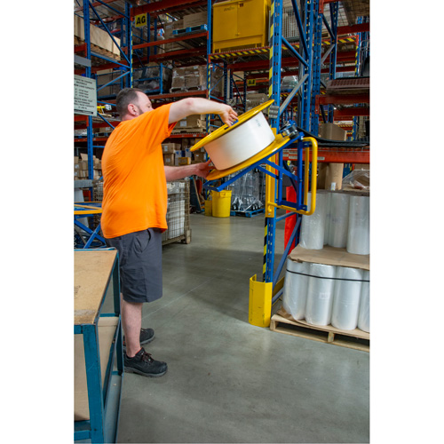 Distributeur de feuillards, Feuillard Polyester/Acier/Polypropyl&egrave;ne, Dia de noyau 16"/8", largeur de rouleau 3"/8"/6" Planification Entrepots Molloy