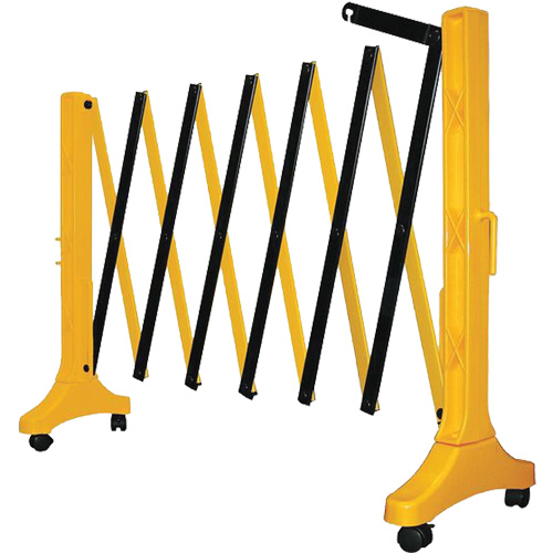 Xpandit Barricade, 36" H x 11.5' L, Black/Yellow Planification Entrepots Molloy