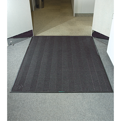 Waterhog&reg; Eco Elite Matting, Wiper/Scraper, 3' x 20' x 3/8", Grey Ash Planification Entrepots Molloy