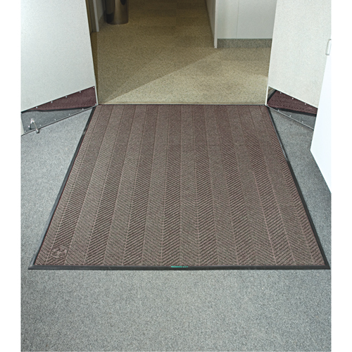 Waterhog&reg; Eco Elite Matting, Wiper/Scraper, 4' x 20' x 3/8", Chestnut Brown Planification Entrepots Molloy