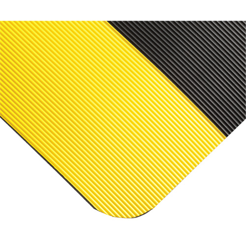 Tapis ondul&eacute; pour tableau de contr&ocirc;le no 702, 3' la x 10' lo, 1/4" &eacute;paisseur, Noir/Jaune, PVC Planification Entrepots Molloy
