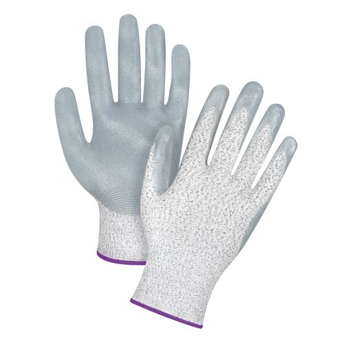 Gants haute performance r&eacute;sistants &agrave; la coupe, Taille 6/T-petit, Calibre 13, Rev&ecirc;tement Nitrile, Enveloppe en PEHP, ANSI/ISEA 105 niveau 4/EN 388 niveau 5 Planification Entrepots Molloy