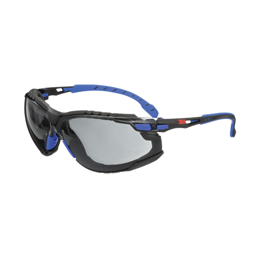 Ensemble de lunettes de s&eacute;curit&eacute; Solus, Lentille Fum&eacute;e, Antibu&eacute;e, R&eacute;pond ou surpasse la norme CSA Z94.3 Planification Entrepots Molloy