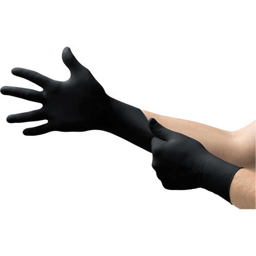 Gants Onyx, Petit, Nitrile, 3,5 mils, Sans poudre, Noir Planification Entrepots Molloy