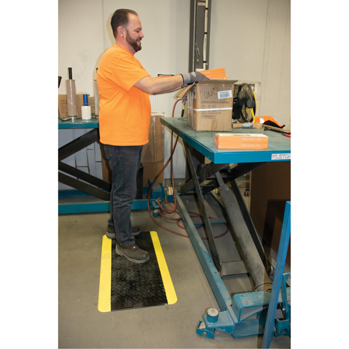 Tapis antifatigue, Losange, 1-2/3' x 3-1/4' x 3/4", Noir/Jaune, Polyur&eacute;thane Planification Entrepots Molloy