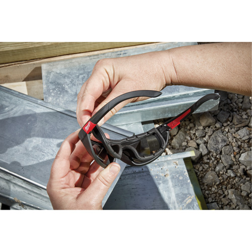 Performance Safety Glasses with Gasket, Black Lens, Polarized, Meets/Exceeds CSA Z94.3 Planification Entrepots Molloy