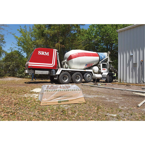 Berme de lavage de b&eacute;ton &eacute;conomique Ultra-Concrete, Capacit&eacute; 140 gal., 4' la x 4' lo x 15" h Planification Entrepots Molloy