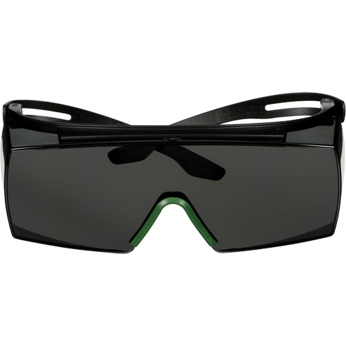 Lunettes de s&eacute;curit&eacute; SecureFit s&eacute;rie 3700 SF3730AS-BLK, Lentille Gris/IR 3.0, Anti-&eacute;gratignures, ANSI Z87+/R&eacute;pond ou surpasse la norme CSA Z94.3 Planification Entrepots Molloy