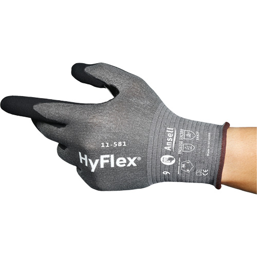 HyFlex&reg; 11-581 Ultra-Lightweight Industrial Gloves, Size 6, 21 Gauge, Nitrile Coated, Nylon/HPPE/Tungsten/Spandex Shell, ASTM ANSI Level A6 Planification Entrepots Molloy