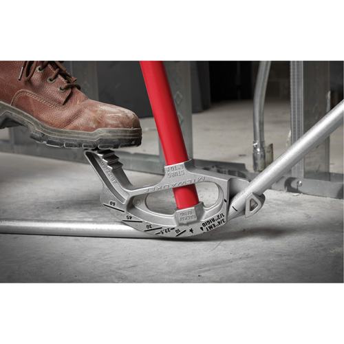 Machine &agrave; plier les conduits en aluminium Planification Entrepots Molloy