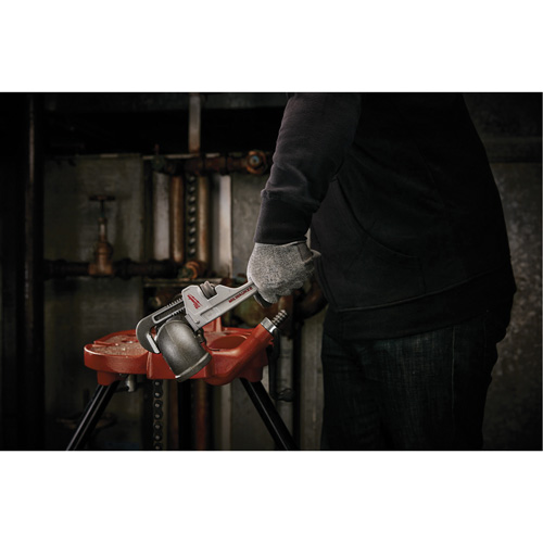 Cl&eacute; &agrave; tuyau, Cap des m&acirc;choires 1-1/2", Longueur 10", Prise Ergonomique Planification Entrepots Molloy