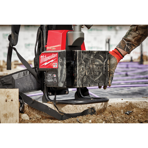 Ensemble vibrateur &agrave; b&eacute;ton &agrave; dos MX Fuel Planification Entrepots Molloy