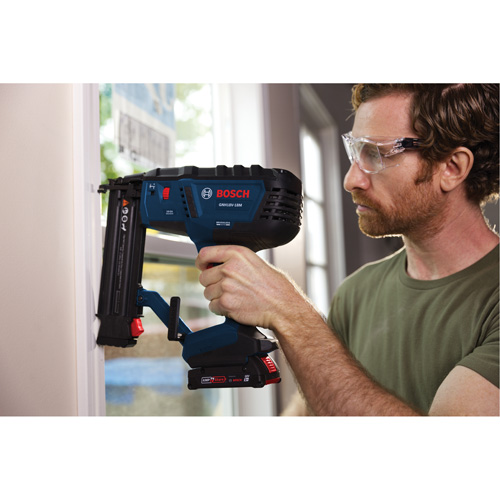 Brushless 18-Gauge Brad Nailer Kit with Standard Power Battery, 18 V, Lithium-Ion Planification Entrepots Molloy