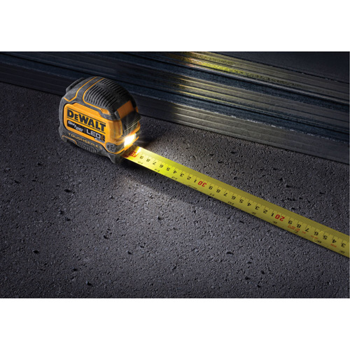 Ruban &agrave; mesurer TOUGHSERIES &agrave; lampe, 26'/8 m, Marques de goujon Imp&eacute;rial & m&eacute;trique Planification Entrepots Molloy