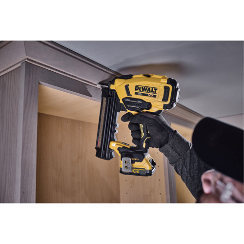 Cloueuse de finition sans fil cal 18 XR, 20 V, Lithium-ion Planification Entrepots Molloy