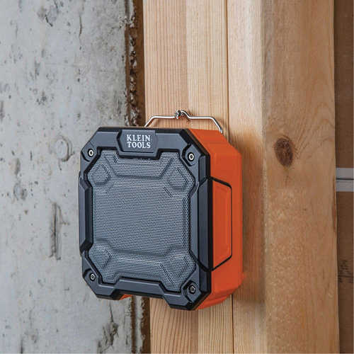 Bluetooth&reg; Jobsite Speaker with Magnet & Hook (Tool Only), Lithium-Ion Planification Entrepots Molloy