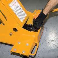 Cric de transmission Yellow Jackit, Cap. de levage 2,2 tonnes Planification Entrepots Molloy