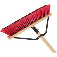 Balai-brosse &agrave; manche renforc&eacute;, 18", Moyen, Soies PVC Planification Entrepots Molloy