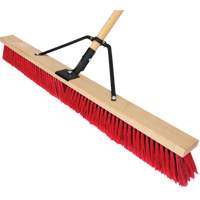 Balai-brosse &agrave; manche renforc&eacute;, 36", Moyen, Soies PVC Planification Entrepots Molloy