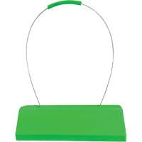 Cale de roue pour avion Checkers Safety SafeRay avec poign&eacute;e &agrave; c&acirc;ble ergonomique, Ur&eacute;thane, Vert fluorescent, 24" la x 8" p x 6" h Planification Entrepots Molloy