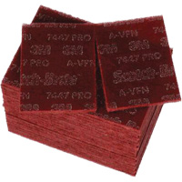 Tampons manuels Scotch-Brite 7447, Oxyde d'aluminium, 9" x 6", Grain Tr&egrave;s fin Planification Entrepots Molloy