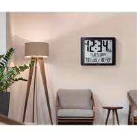 Super Jumbo Self-Setting Wall Clock, Digital, Battery Operated, Black OR492 | Planification Entrepots Molloy