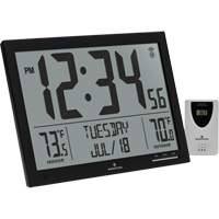 Horloge à réglage automatique à calendrier complet avec de très grands caractères, Numérique, À piles, Noir OR497 | Planification Entrepots Molloy