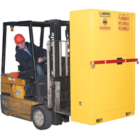 Armoire de rangement haute s&eacute;curit&eacute; avec barre en acier pour produits inflammables, 45 gal., 2 tablettes Planification Entrepots Molloy