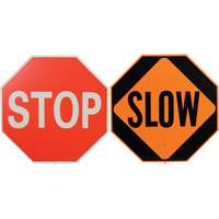 Panneau de signalisation à deux côtés « Stop/Slow », 18" x 18", Plastique, Anglais avec pictogramme SEJ662 | Planification Entrepots Molloy