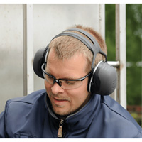 Peltor Electrically Insulated Earmuffs, Cap Mount, 31 NRR dB Planification Entrepots Molloy