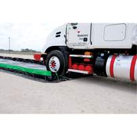 Berme Ultimate Copolymer 2000 Ultra-Containment Berm, Capacit&eacute; 179 gal. US, 4' la x 6' lo x 12" h, Support &agrave; charni&egrave;re Planification Entrepots Molloy