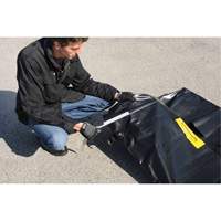 Conteneur de confinement flexible sans drain Ultra-275 Containment Sump, 102" lo x 48" la, 400 gal. US Capacit&eacute; Planification Entrepots Molloy