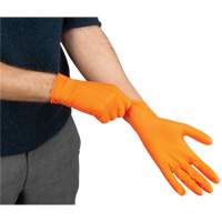 Gants d'examen de poids lourd &agrave; prise tactile, Petit, Nitrile, 8 mils, Sans poudre, Orange Planification Entrepots Molloy